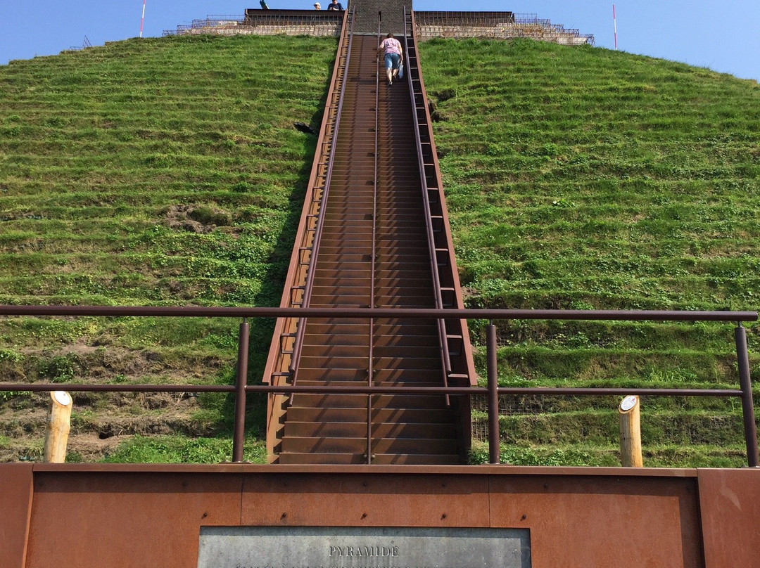Pyramide van Austerlitz-Woudenberg必去景点