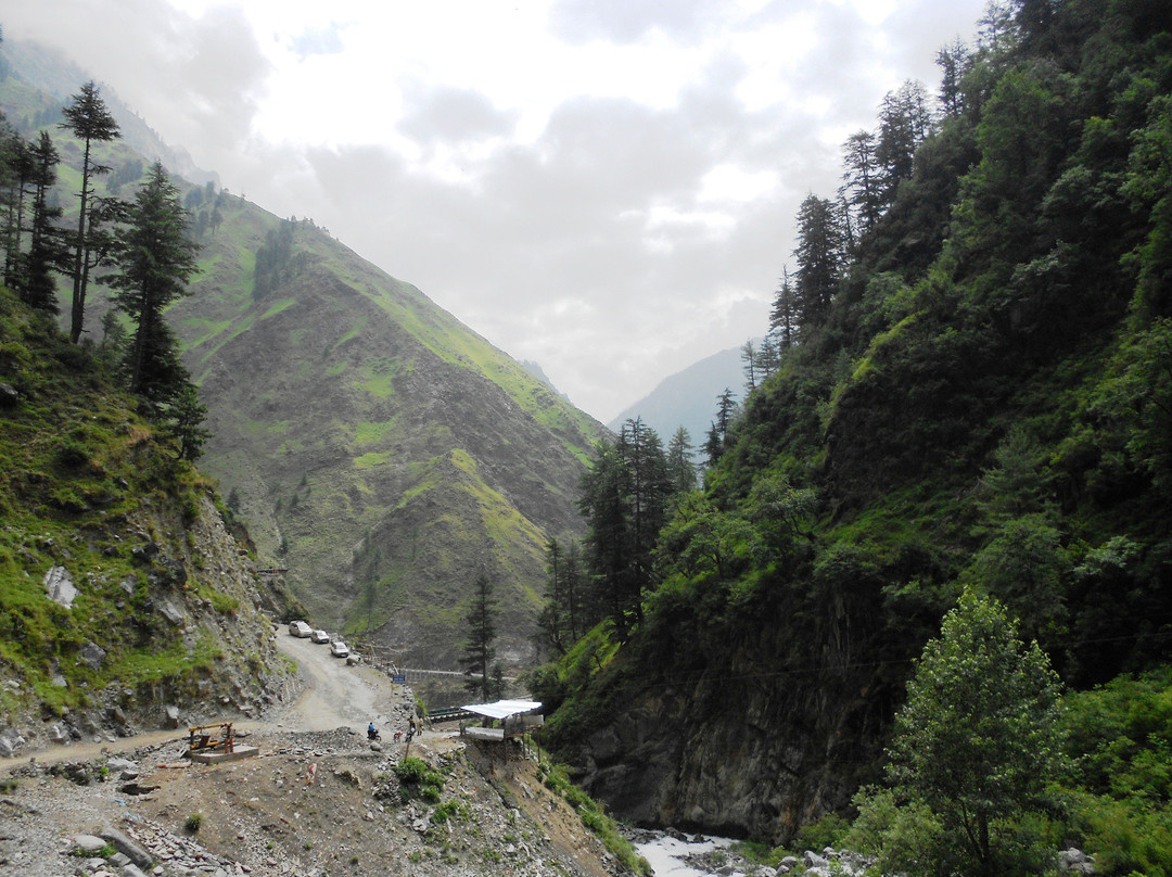 Hadsar Waterfall景点图片