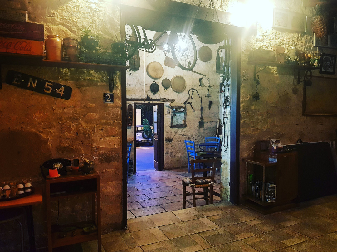 Paramytha餐馆和美食-Stoa Aristotelous