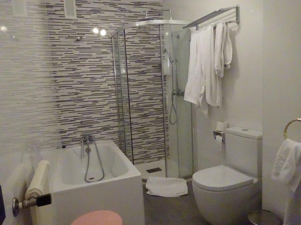 Hotel Aranda-浴室