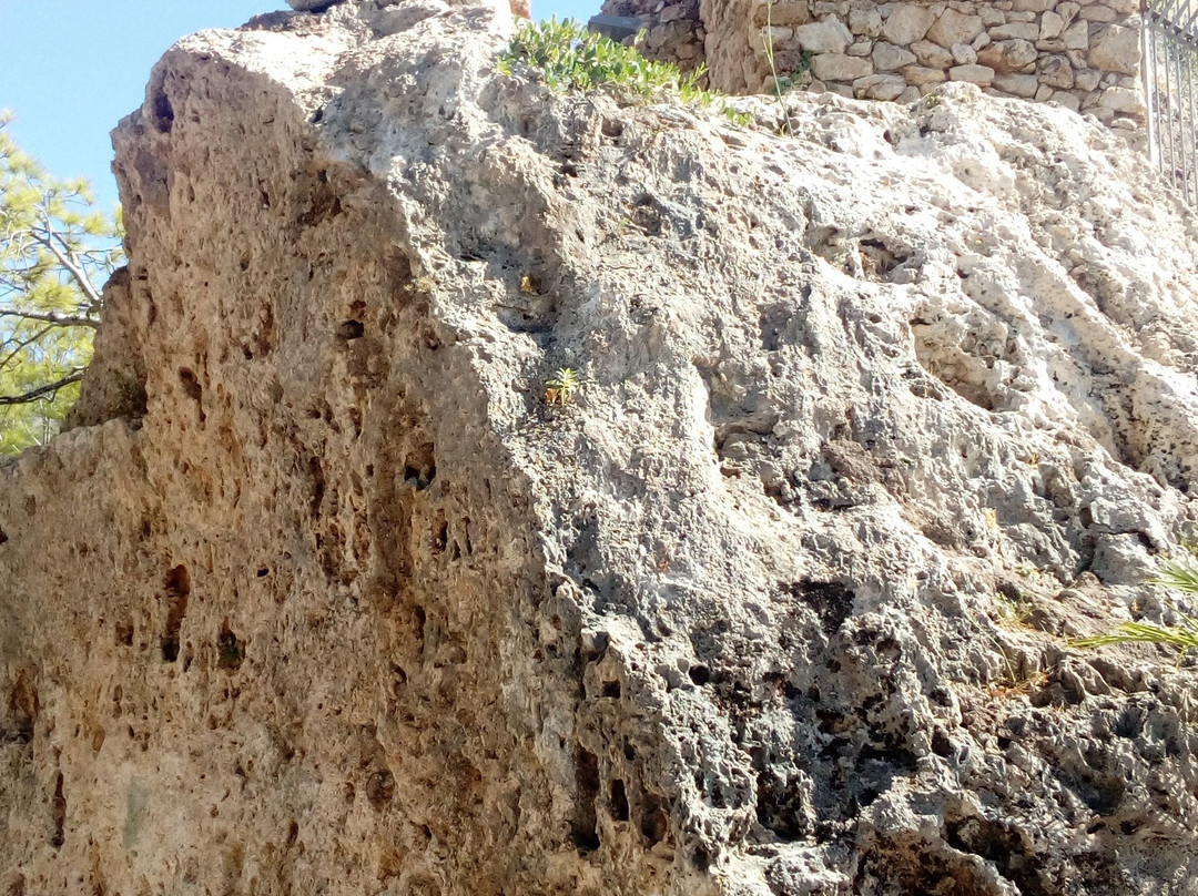 La Ermita Virgen De la Pena-米哈斯必去景点