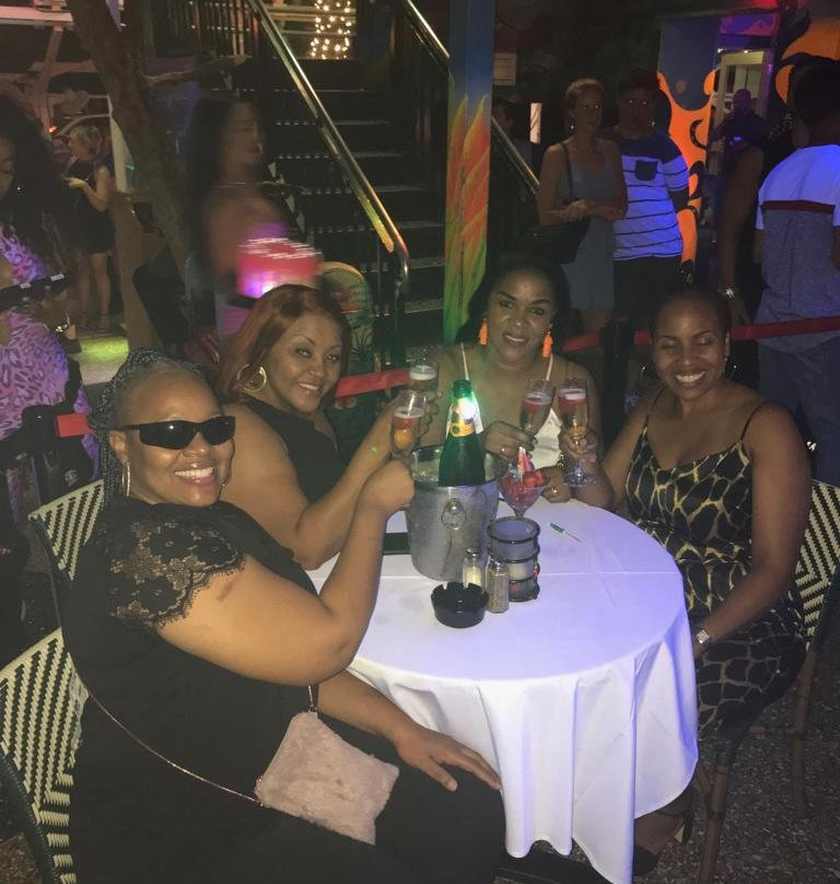 芒果热带咖啡厅-迈阿密海滩必去景点