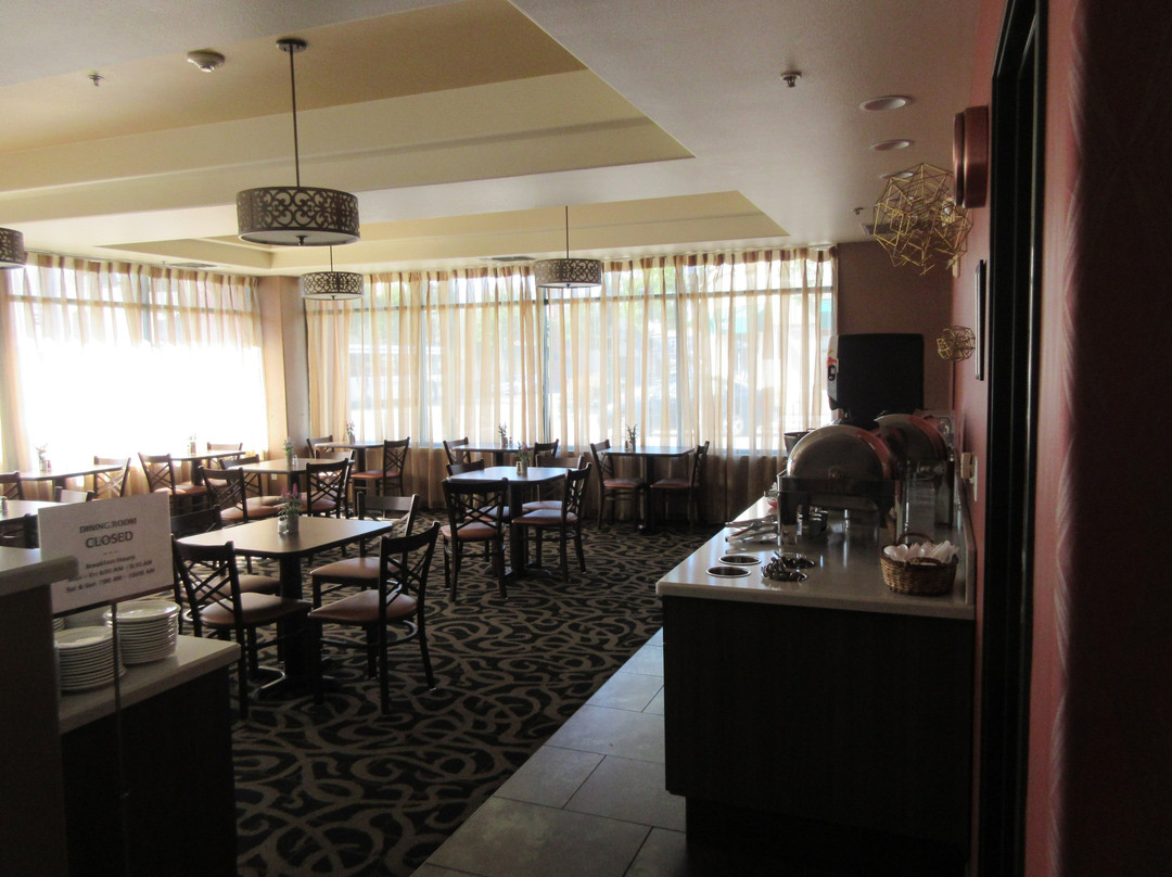 Hawthorn Suites By Wyndham主图