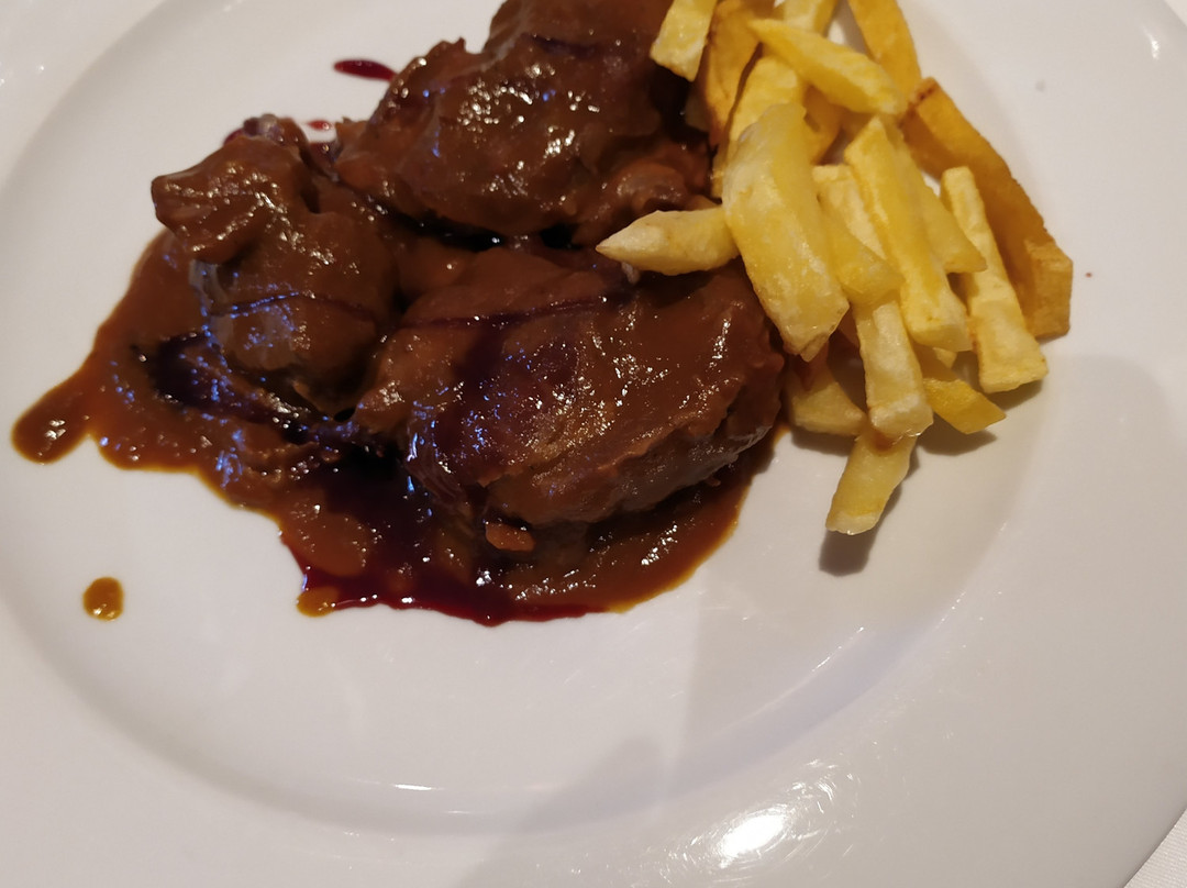 卡洛斯一世乡村酒店主图