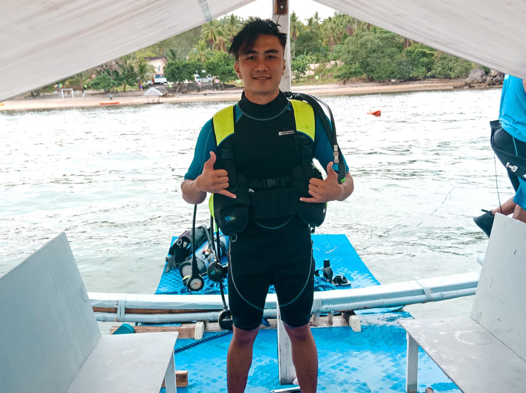 Steve Davies Dive Shop-Ponson Island必去景点