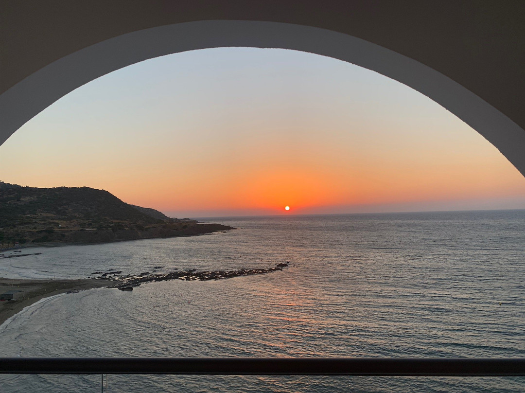 E.J. Pyrgos Bay Hotel主图