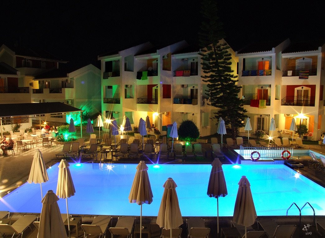 Maistrali Hotel & Apartments主图