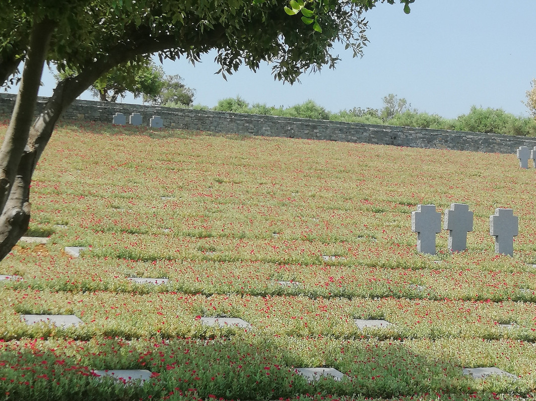 German Military Cemetery景点图片