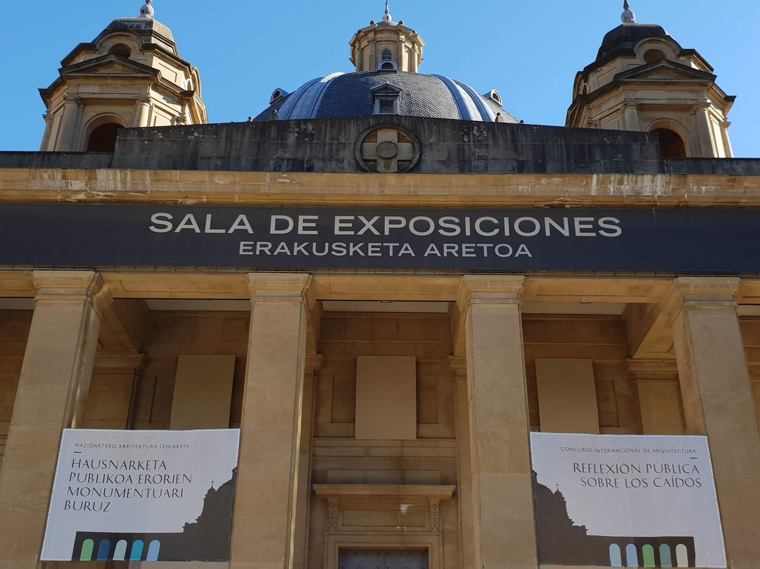 Monumento a los Caidos-潘普洛纳必去景点