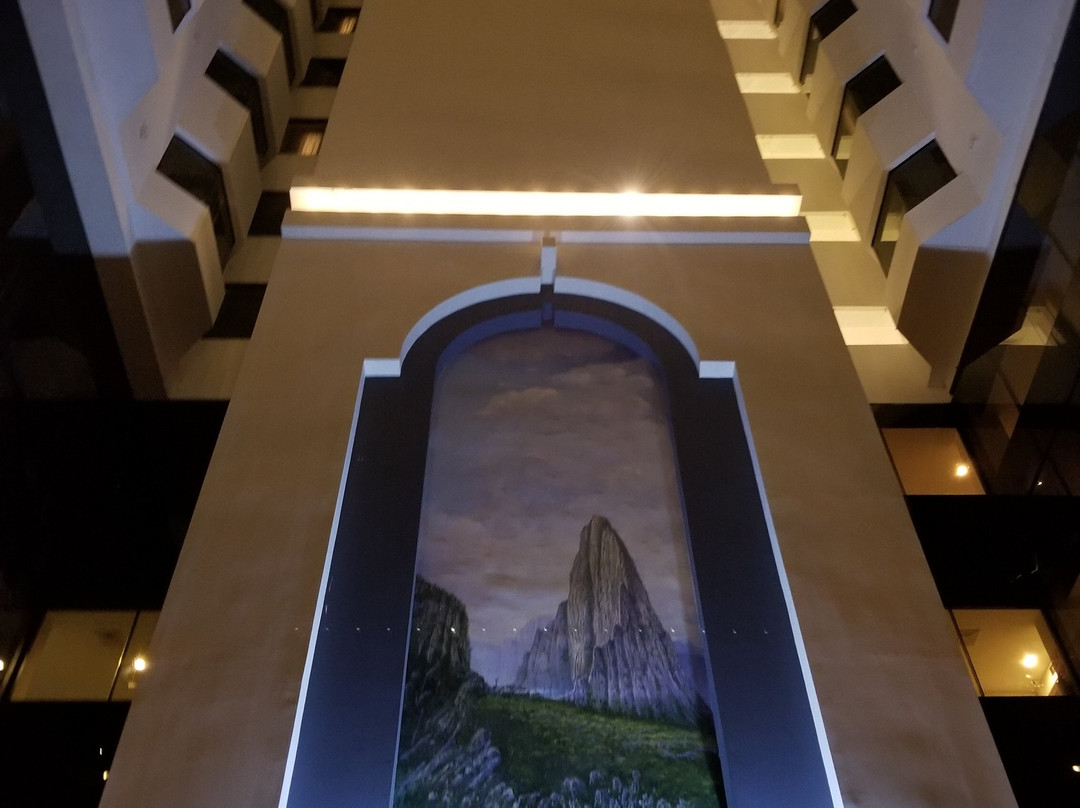 Krystal Monterrey主图