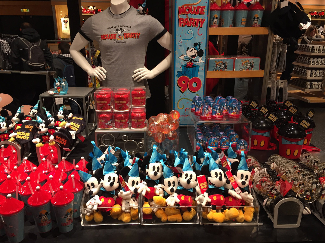 Disney Store-马恩拉瓦莱必去景点