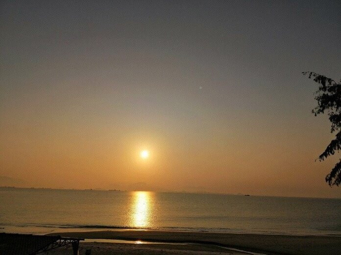 海王子金色沙滩度假酒店主图