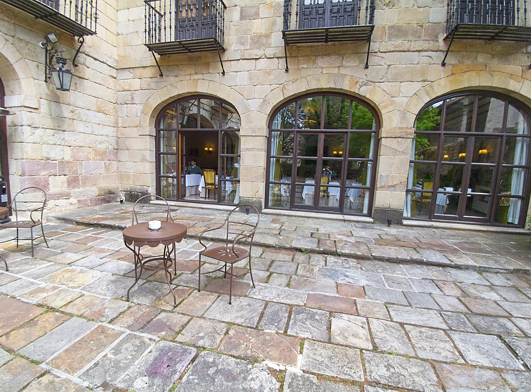 Parador de Santillana Gil Blas主图