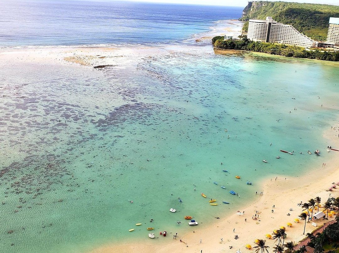 达斯特塔尼关岛度假村主图