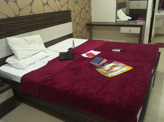 OYO 9659 Hotel RR Grand主图