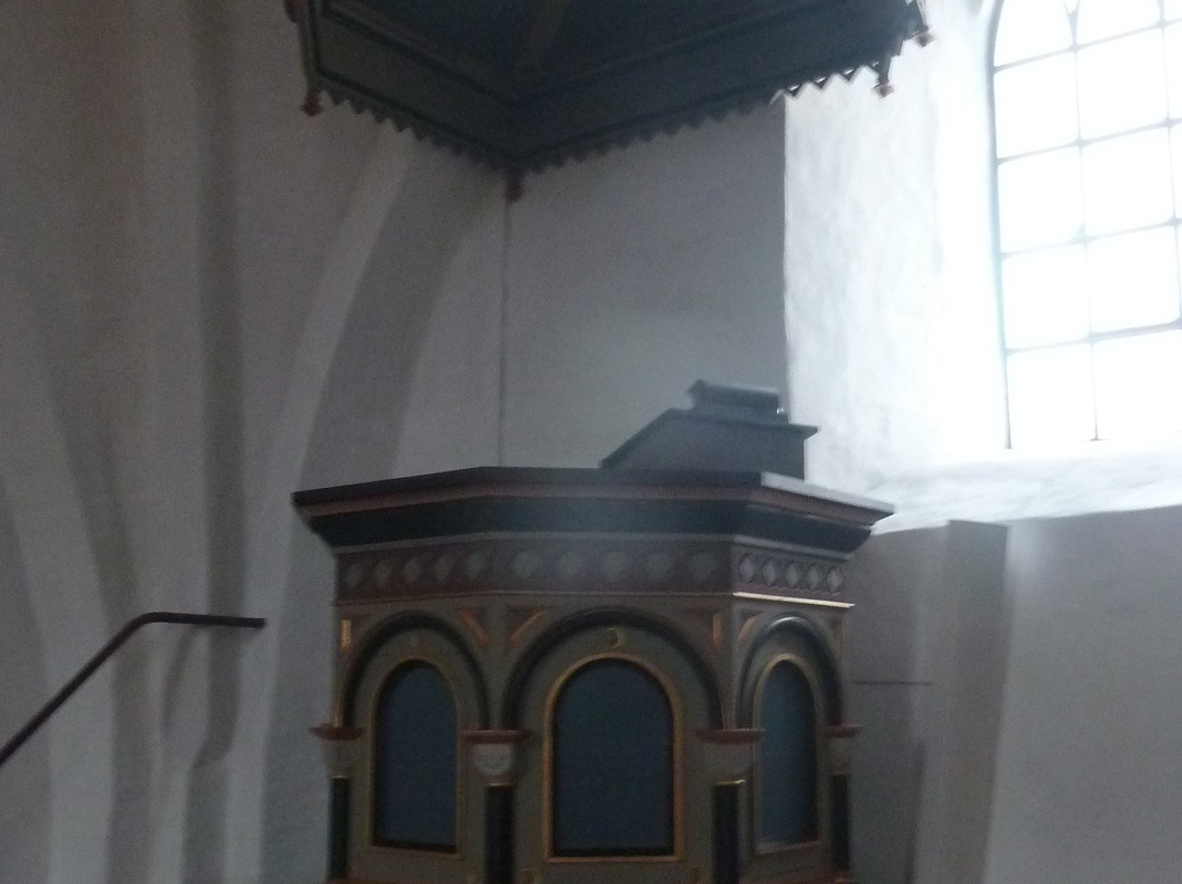 Lisbjerg Church景点图片