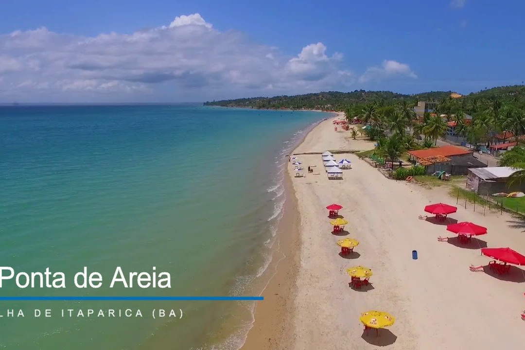 Ponta De Areia Beach景点图片