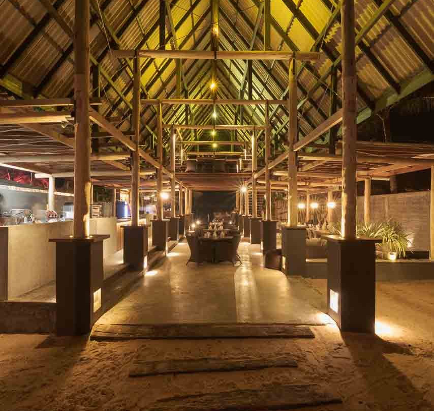 Narigama Beach-希克杜沃必去景点