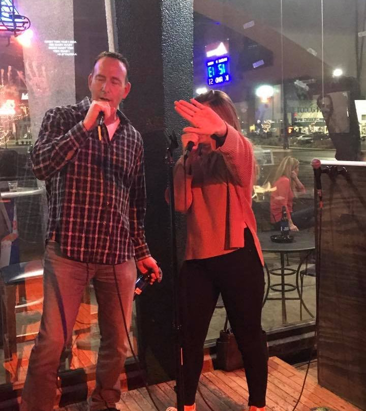 Double D Karaoke景点图片