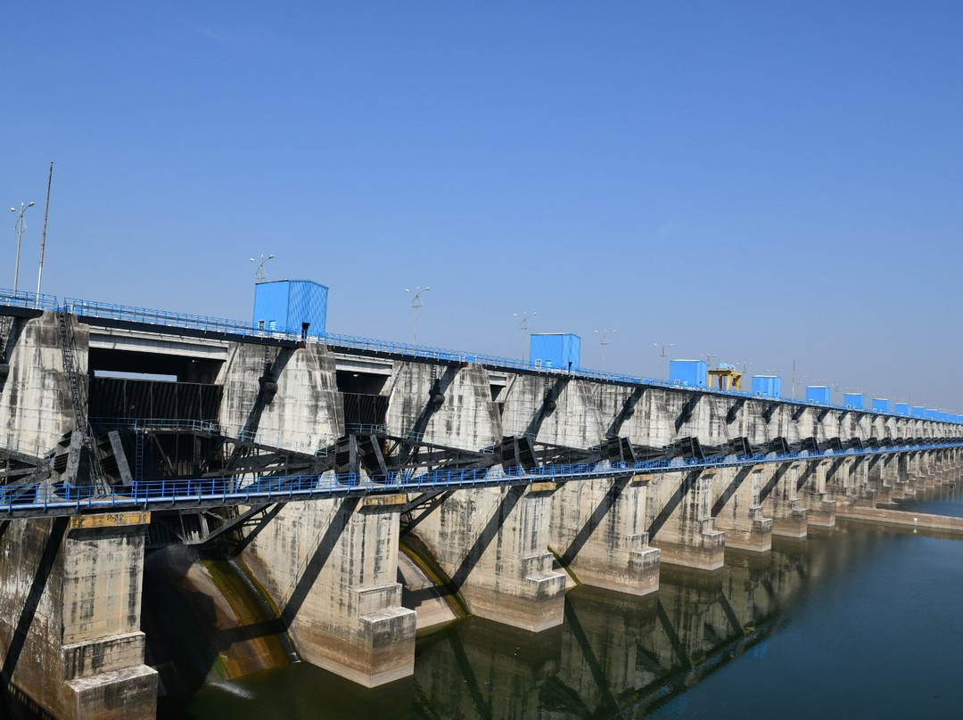 Indirasagar Dam (Gosikhurd Project)景点图片