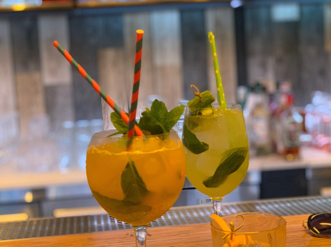 Columbia Plaza-利马索尔必去景点