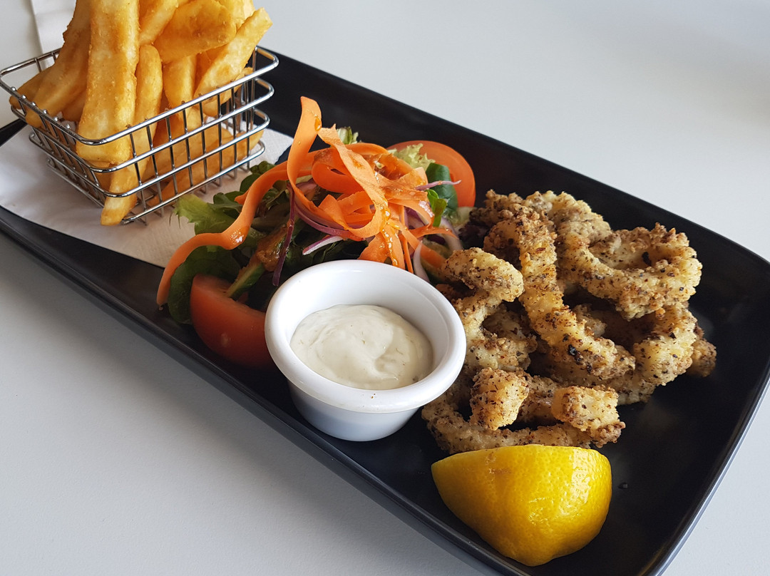 4 Flavours Restaurant & Cafe