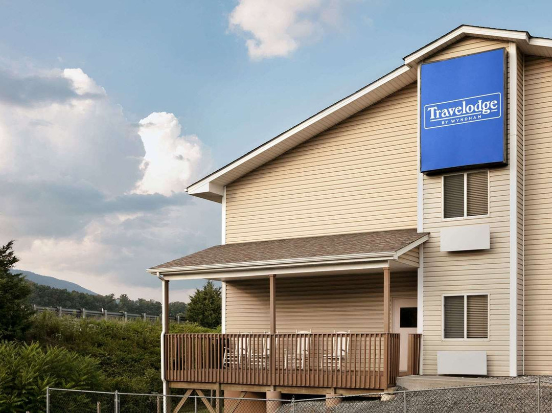 Clifton Forge酒店住宿-Travelodge by Wyndham Low Moor Near Covington