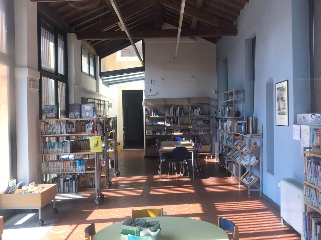 Villa Ciresola - Biblioteca Comunale Galileo Galilei-Mozzecane必去景点