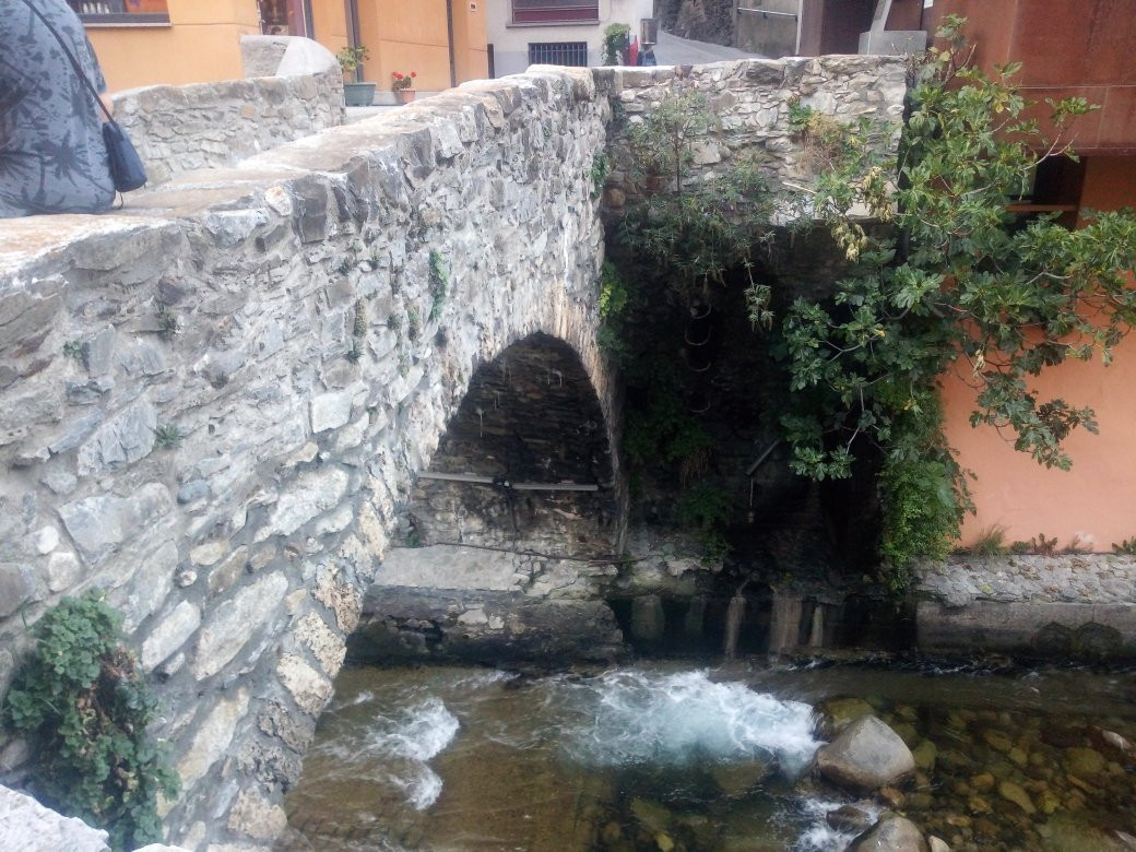 Pont d´Engordany-莱斯埃斯卡迪斯必去景点