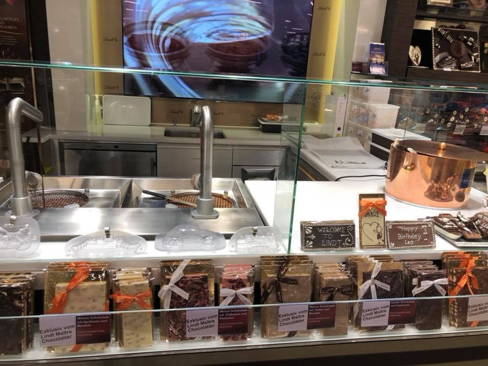 Lindt Chocolate Shop Luzern-卢塞恩必去景点