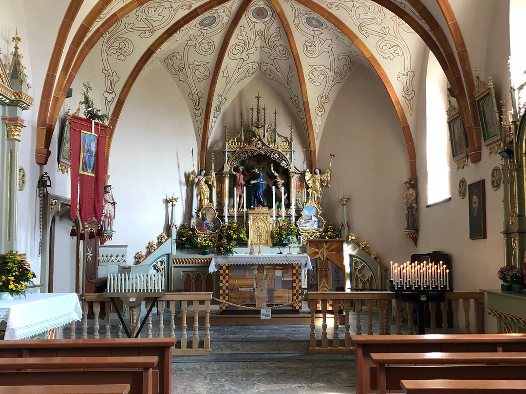 I santuari di Santa Croce e Oies景点图片
