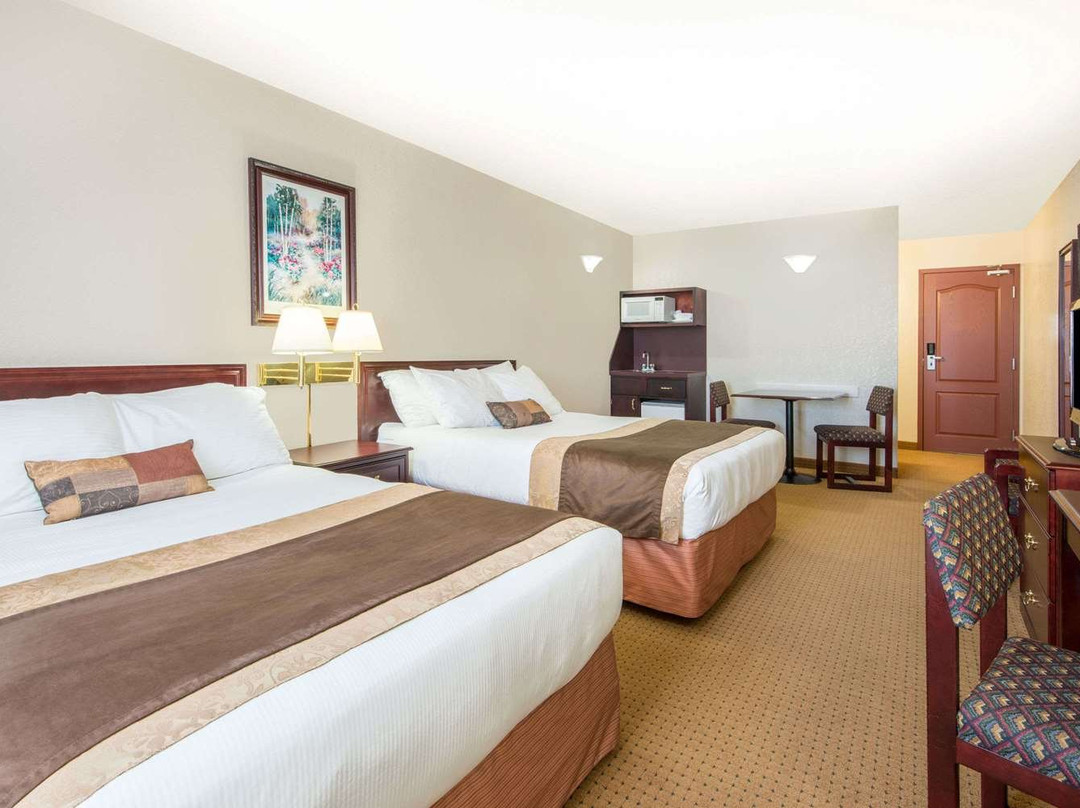 Gold Circle Inn主图