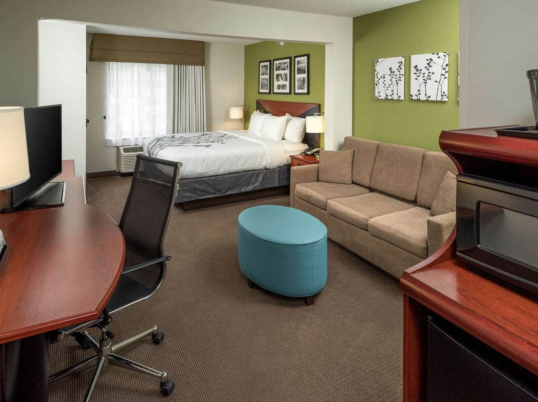 Sleep Inn & Suites主图