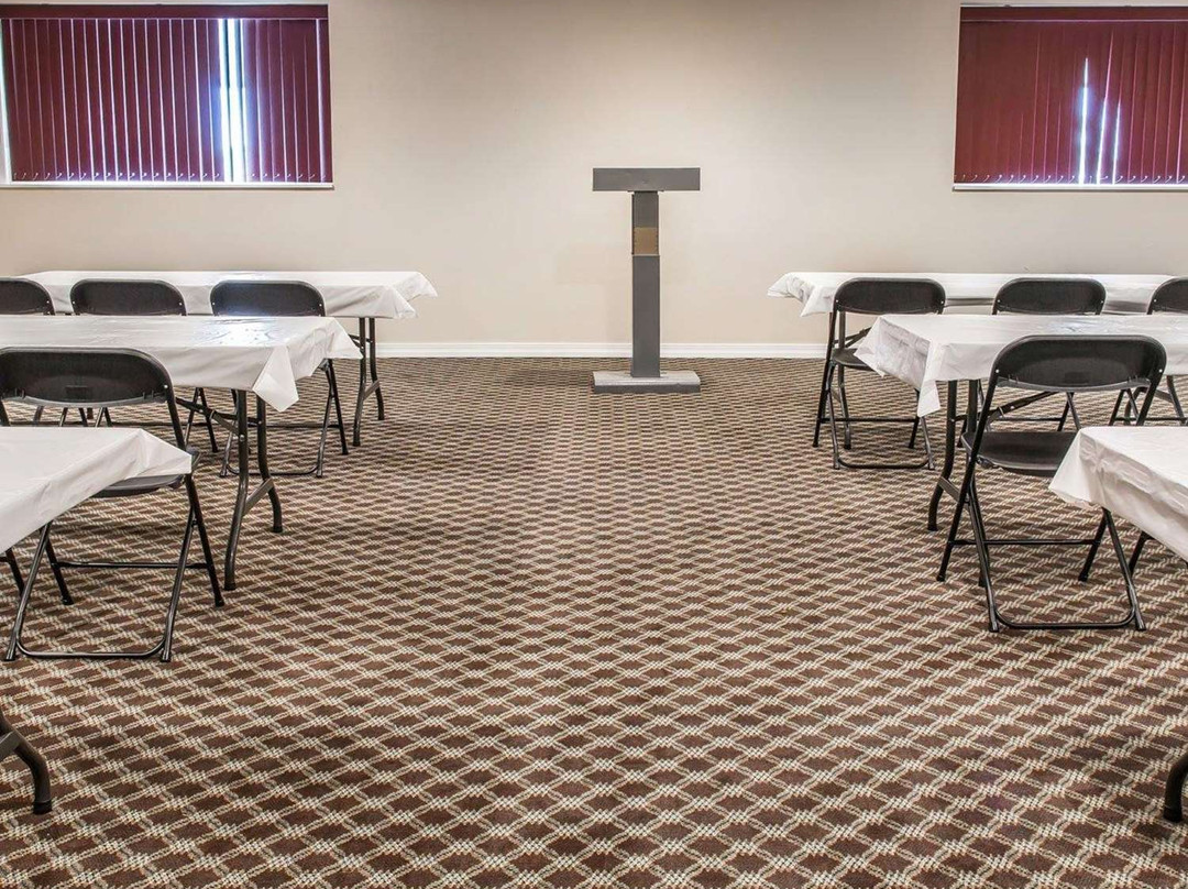 Baymont by Wyndham Bay City主图