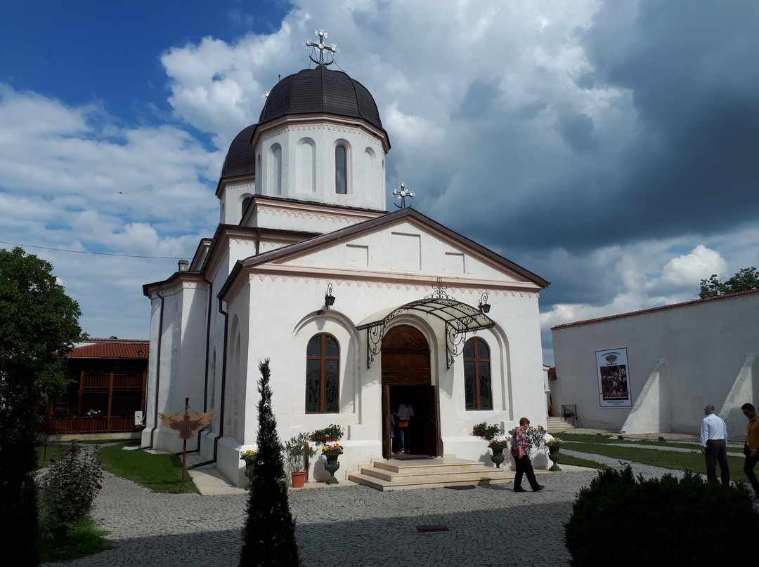 Comana Monastery景点图片