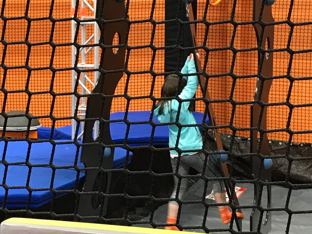Sky Zone Trampoline Park-弗洛伦斯必去景点