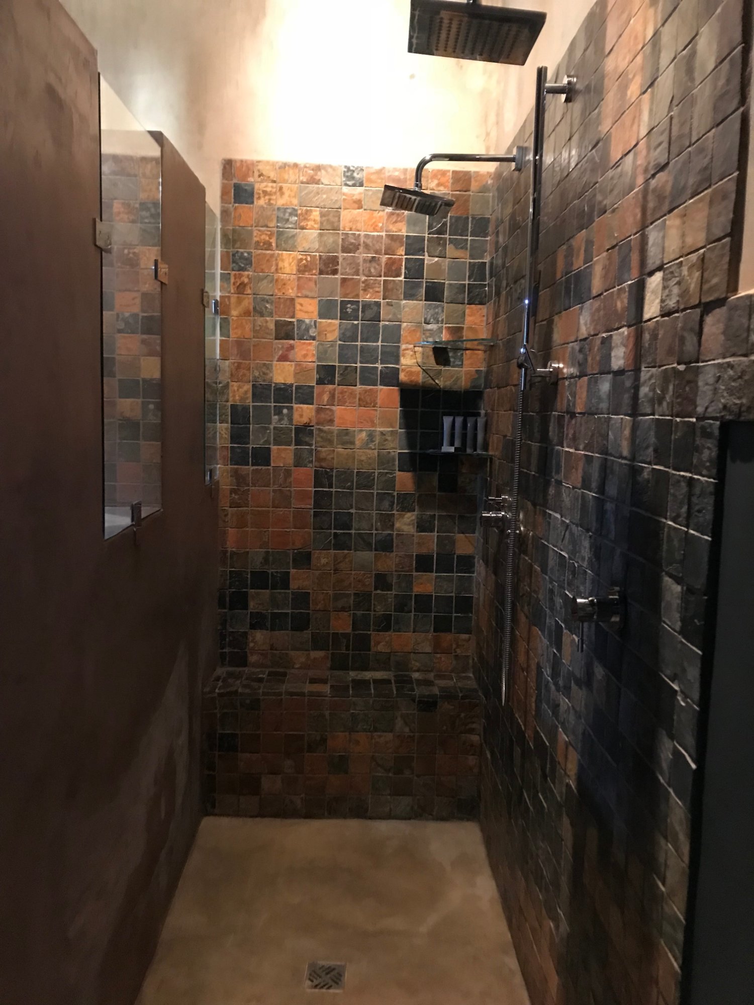 Aloe Lane Guest Lodge-浴室