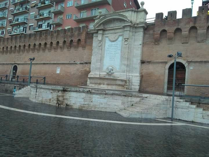 Porta Livorno-奇维塔韦基亚必去景点