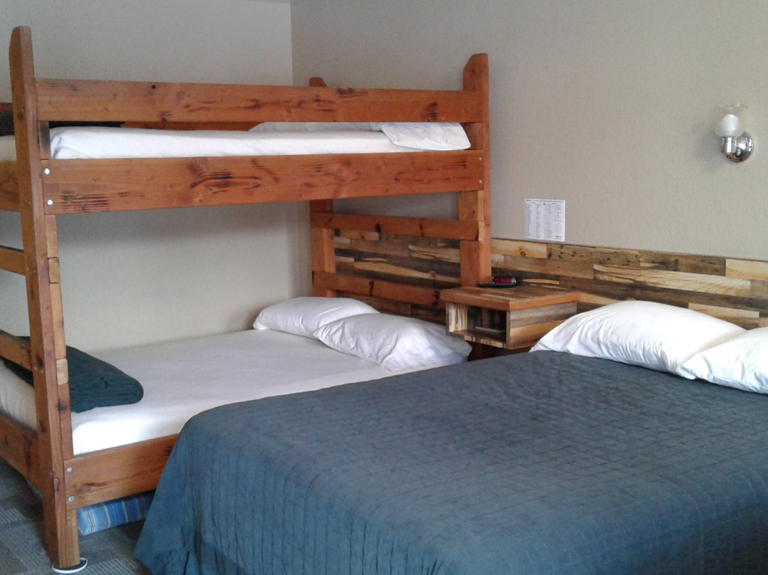 Birch Glen Lodge & Motel主图