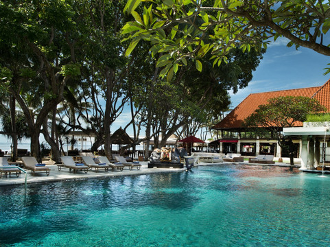 普日山特拉安海滩度假村及水疗中心主图