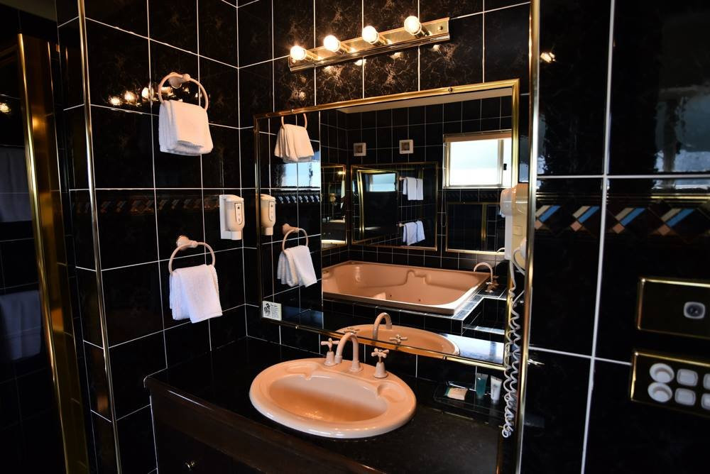 The Crossing Motel主图