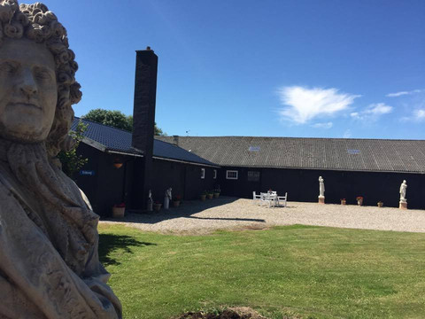 Gallery Scrivens & Eje