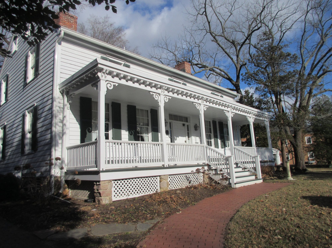 Cherry Hill Farmhouse景点图片
