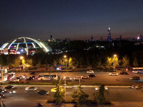 玄武湖假日酒店主图