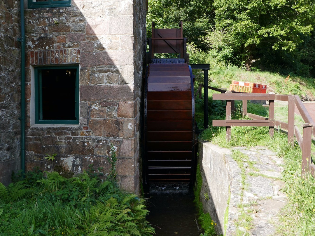 Le Moulin de Quetivel-St. Peter必去景点