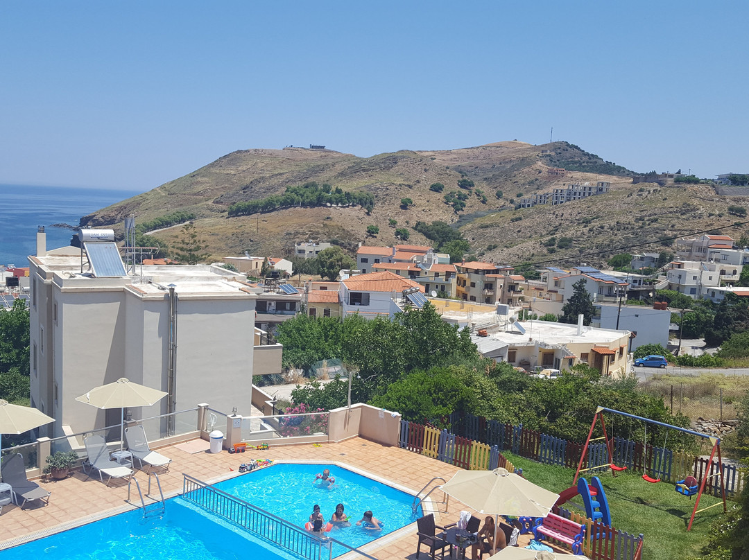 Asterion Apartments主图