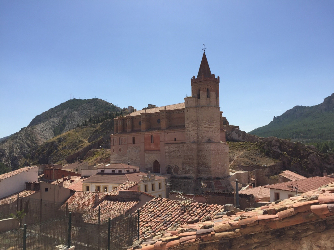 Iglesia Santiago El Mayor de Montalban景点图片