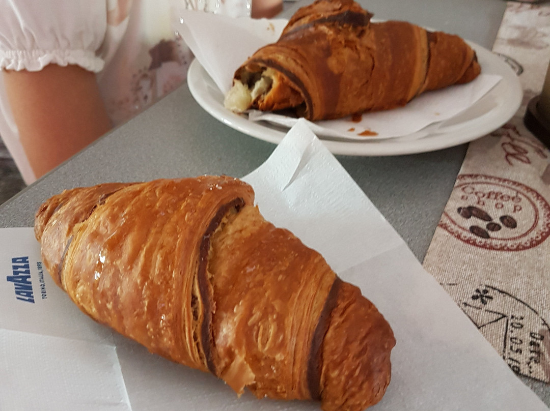 Le Cafe Prestige-Arzachena必去景点