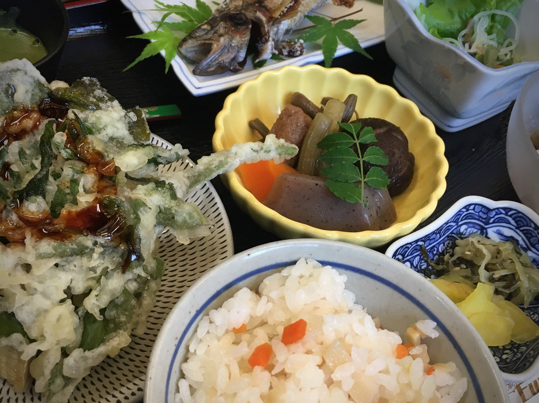 Kamitsue Fishing Park-日田市必去景点