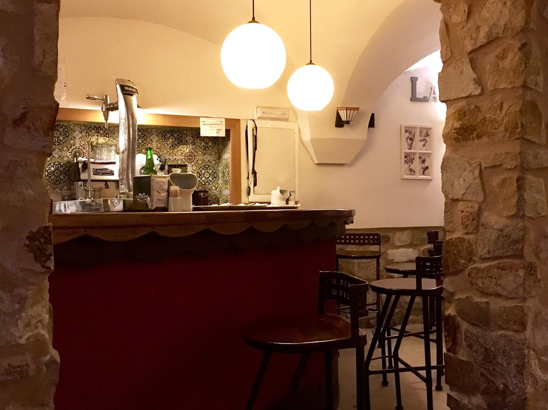 Hostal Restaurante Emilia主图